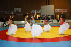 Oriental Power Bauchtanz in Aachen Wahlheim, Showtanzgruppe Sukaynah aus Steckenborn